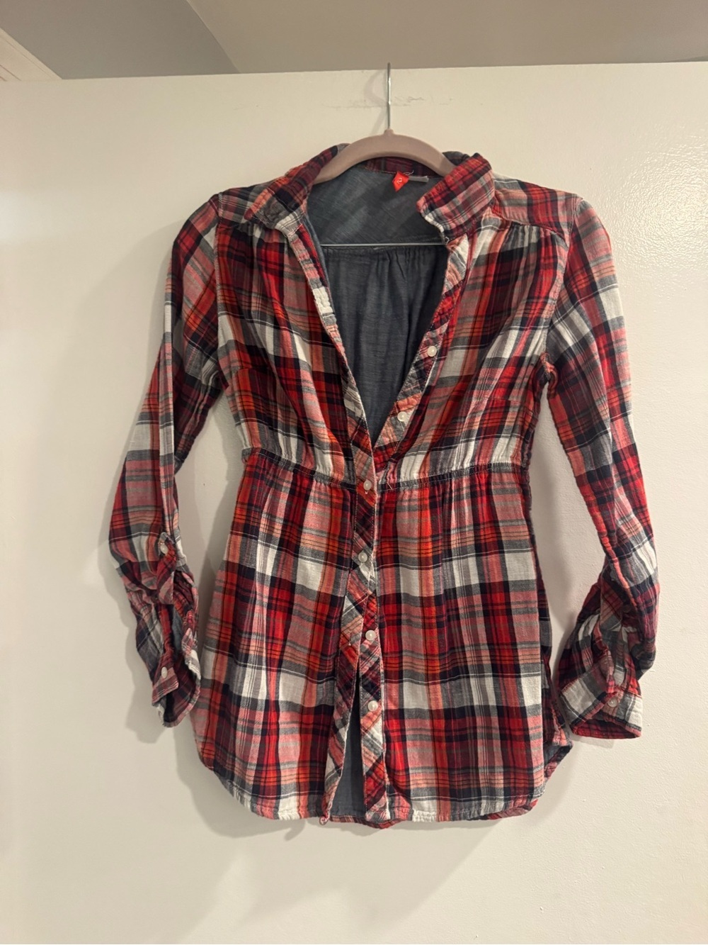 H&M Red Black White Plaid Button-Up Shirt Women's Size 2 Long Sleeve Casual